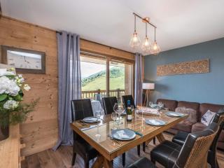 Bel appartement sur les pistes avec balcon et parking couvert - FR-1-416-175 - 0