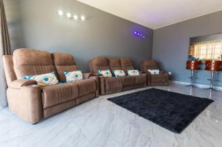 Marine Terrace Apartments by First Private Stays - 1