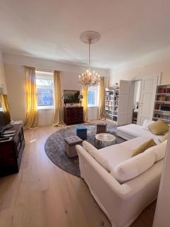 Altstadt Elegance - 9