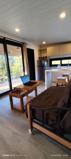 Cabañas nuevas en un campo de limones - 9