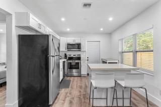 Charming North Miami Home with Private Yard - 6