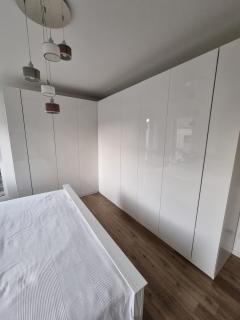 Large modern accommodation in a central location - 3