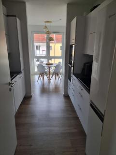 Large modern accommodation in a central location - 1