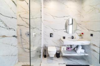 Villa Traverta-marrakech luxe et sérénité, 5 suites, 3 salons européens & 1 salon beldi, cuisine américaine équipée, piscine au sel chauffée, hammam traditionnel & services personnalisés - 2