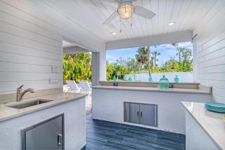 The 19th Hole - 238 - 3