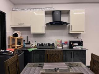 Welcome to J's Suites 1 - 4