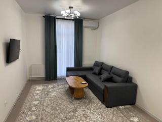 Royal Comfort Apartment by Retri Housing - 9