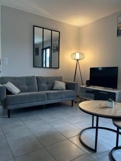 GITE DE 6 A 14 PERSONNES Chez Léontine - 2