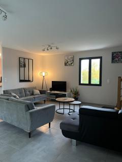 GITE DE 6 A 14 PERSONNES Chez Léontine - 1