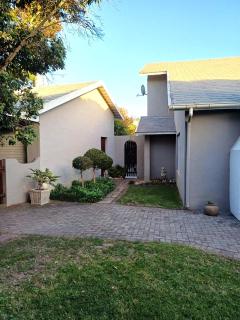 Lagoon Breeze - few steps to the River Mouth - 7