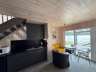 Peaceful lake retreat with sauna & hot tub - 5