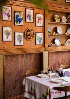 Royal Antique Boutique Hotel - 1