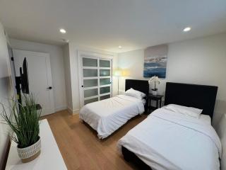 Private Newly Remodeled 2-Bedroom Pet friendly - 3