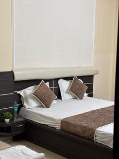 Hotel Sara Residency - 5