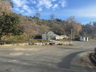 Rustic Roost - Maheno Country Tavern - 9