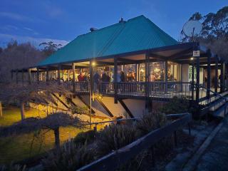 Rustic Roost - Maheno Country Tavern - 6