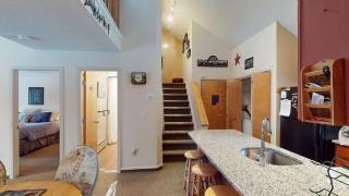 Woods Village 33 - 7