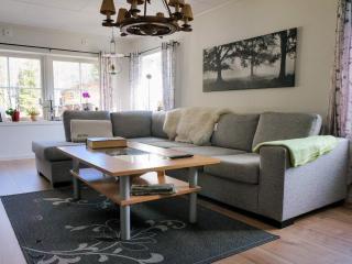 Charming Cottage by Sjunnaryd Lake - 1