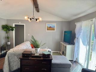 Modern Lux 3BR King Bed - 5