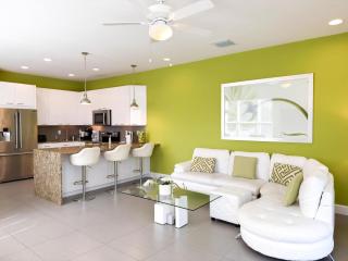 Stylish 3-BR with Private Pool & Conservation View - 4
