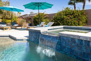 Splash & Sip House by ACME House Company - 8