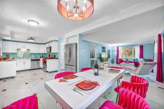 Little Paris- In Affluent University HTS - 9