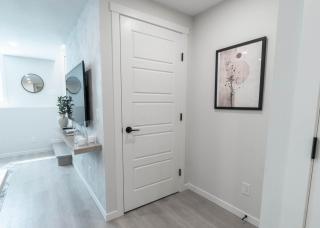 YYC Retreat - Near Mountains & Airport - 2