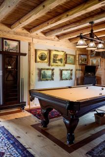 Private Luxury Log Cabin - 1