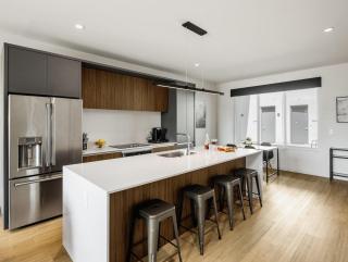 Thunderbird - 4 Units - Jacuzzi - In Old Town - 8