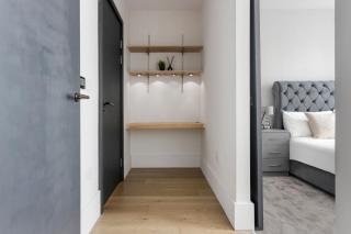 Prestigious 2BR , Roof Terrace, 15 Mins to London, Sleeps 7 - 2