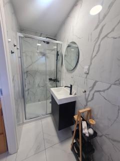 Grand Relax Suites - 4