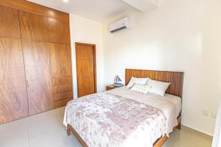 Modern apartment steps from the Malecón and the beach - 4