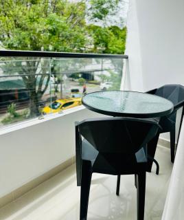 Apartamento balcón laureles estadio ED Milagros - 5