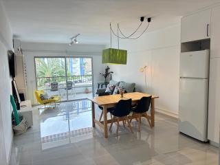 Apt. En la Playa, Wifi rápido y piscina. - 0