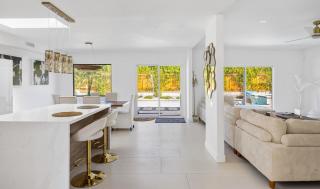 Stunning Zen Retreat - 9