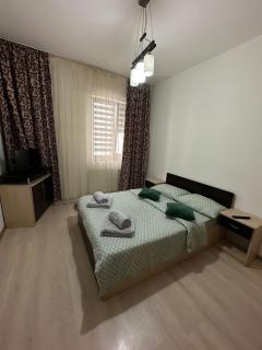 Studio Central Ro1 - 0