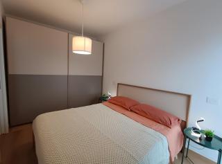 Moderno bilocale con balcone e posto auto a Trento - 2