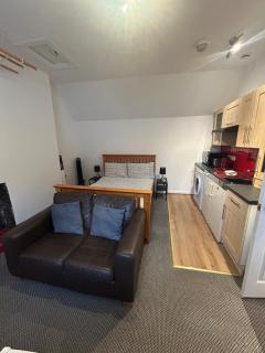 Nevis Bank Studio - 7