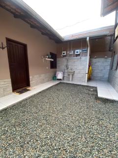 Casa com 4 quartos - 150 metros da praia - Navegantes - 6