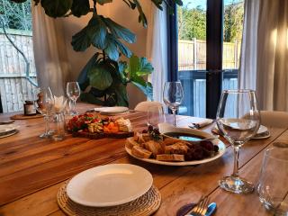 Island Retreat with HotTub - 5