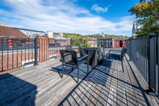 OTR by TQL, Private Rooftop, King Beds, Sleeps 8ppl, Wifi - 4