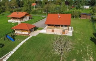 Awesome Home In Jamnica Pisarovinska With Sauna - 0