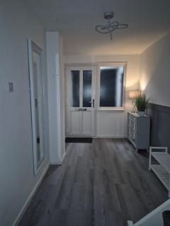 "Chez Nous" Perfect for contractors or families Sleeps 8 - 0