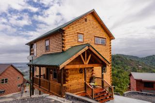 Scenic Cabin next to Dollywood and Attractions! - 0