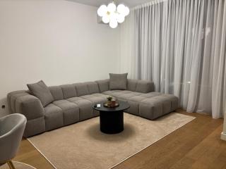 Belgrade Waterfont Joi Lux 3 - 4