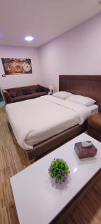 Fully furnished studio - 3