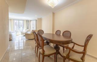 3 Bedroom Gorgeous Apartment In Elche - 7