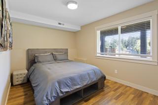 Star Lake Waterfront Estate - Auburn - 3