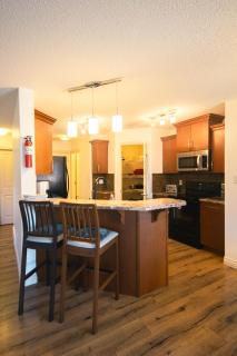 Entire Home AC 4Beds Sleeps 8 Double Garage Near WEM Free Wifi & Netflix - 3