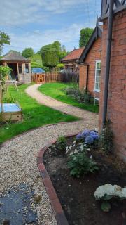 Boutique Suffolk Cottage Cosy Family Holiday Home with Garden Near Aldeburgh - 8